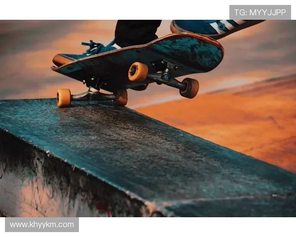 广州极限运动队在滑板精英赛中以100分稳居积分榜首位